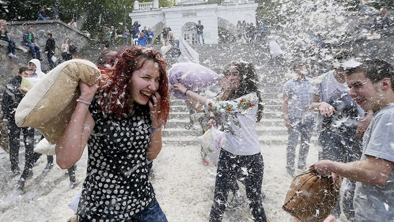 Февраль: найди повод для своей email-рассылки